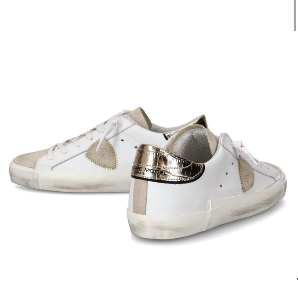 White and Gold Distressed Sneakers with Vintage Style